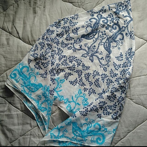 3/$25✨ Summer square scarf - Picture 1 of 1